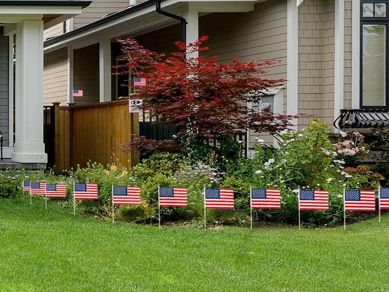 Uelfbaby 12 pcs 4x6 Inch American Flags on Sticks, Mini Handheld US Flags Stick with Solid Wooden Pole Safety Spear Tip for Yard, Memorial Day, Independence Day Decoration,4th of July Outdoor Decor - Image 4
